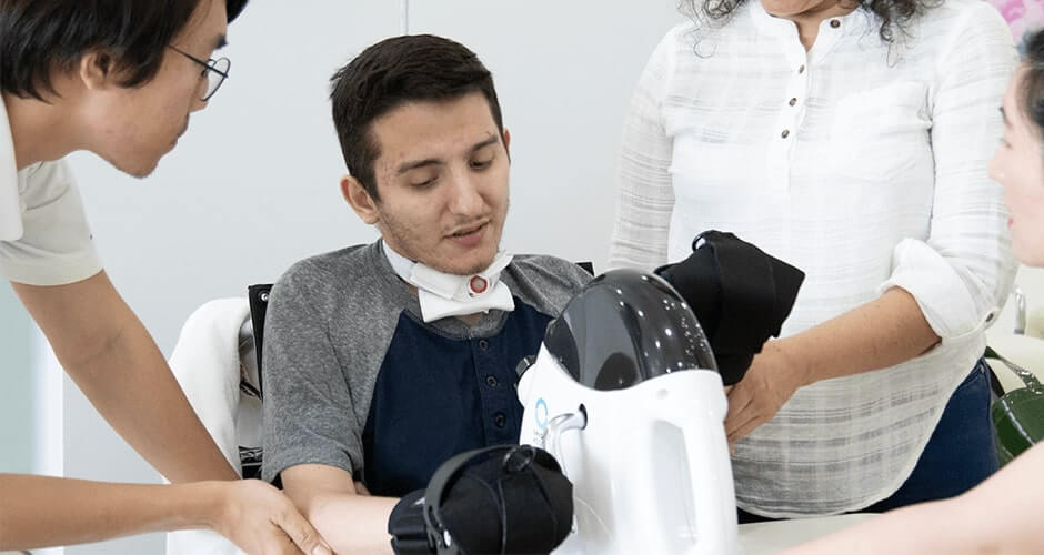 Verita Neuro - Blog - Image 1 - Double Epidural Stimulator Implant - A Patient Interview With Edward