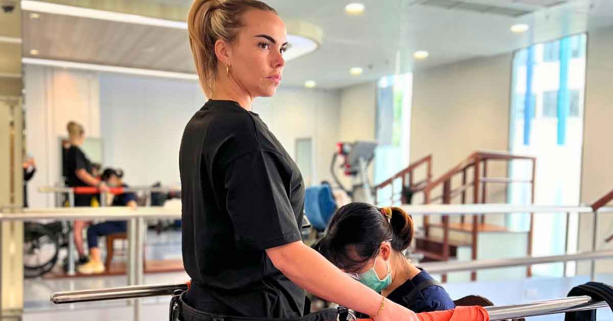 Verita Neuro - Blog - Webinar - From Injury to Independence- A Patient’s Experience with T6 T7 Spinal Cord Injury Treatment - Julia